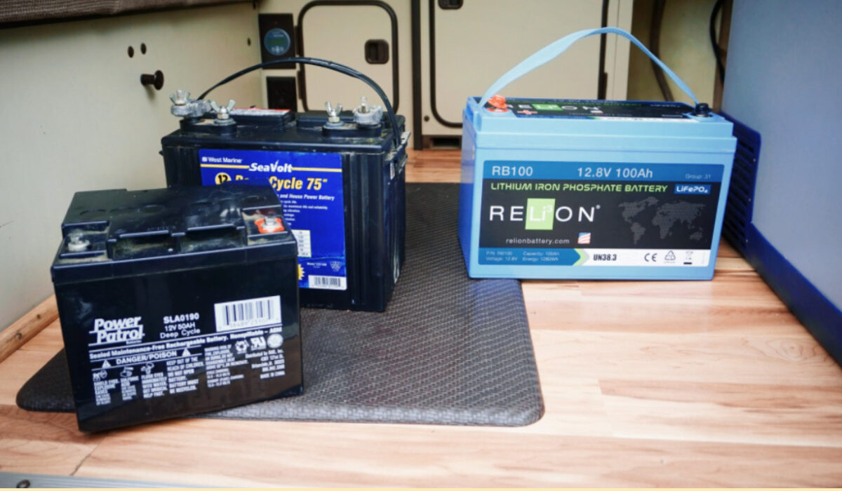 Vs battery. Dutrieux lead acid/Lithium Battery электромотоцикл. Acid Battery image. Lead acid Battery formation Water Tank. Lead acid Batteries in the Section.