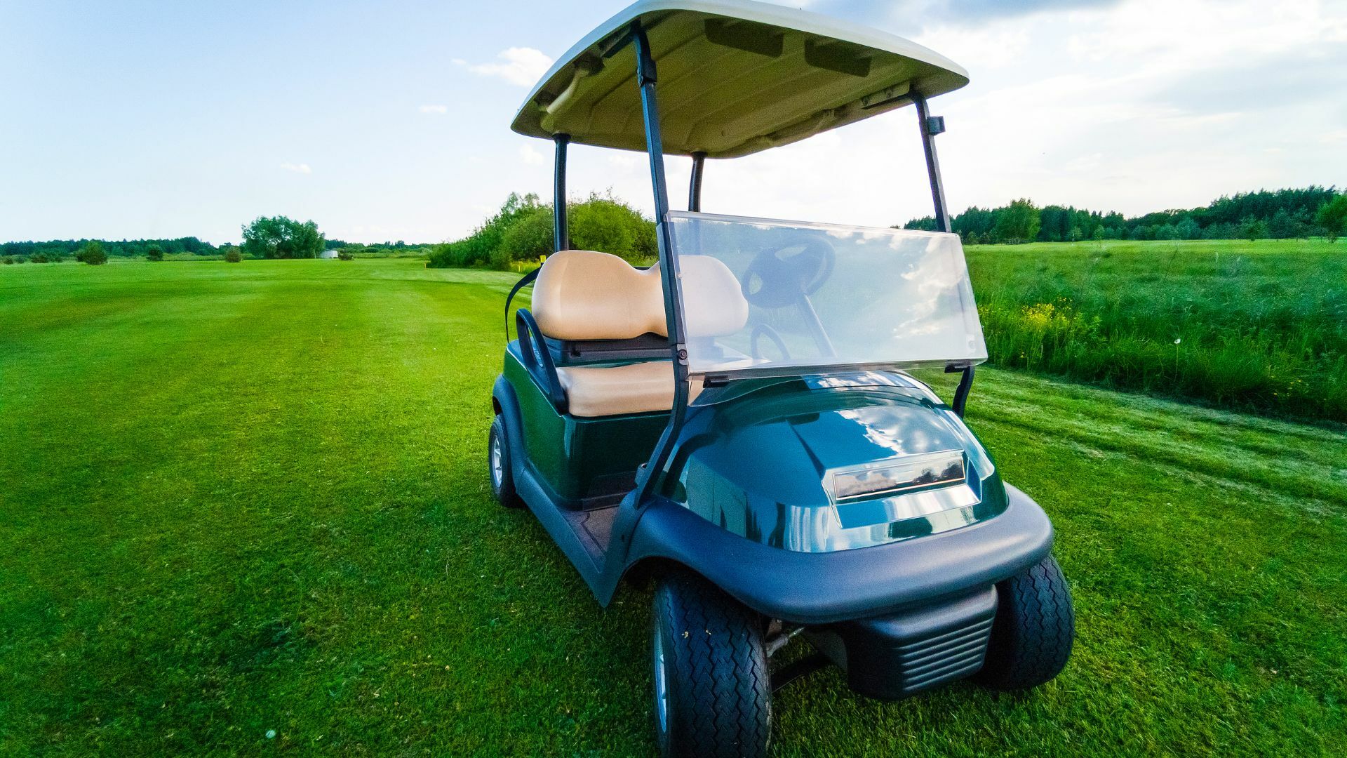 Lithium Golf Cart Batteries Offer Longer Range