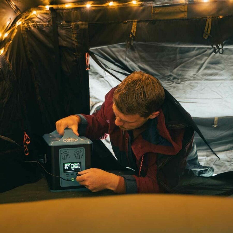 https://ceb8596f236225acd007-8e95328c173a04ed694af83ee4e24c15.ssl.cf5.rackcdn.com/images/hero/_zPattern/camping-batteries-application.jpg